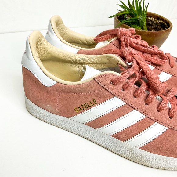 ADIDAS Gazelle Women's Pink Suede Sneakers | Classic 3-Stripe | Size 9 - Picture 3 of 8